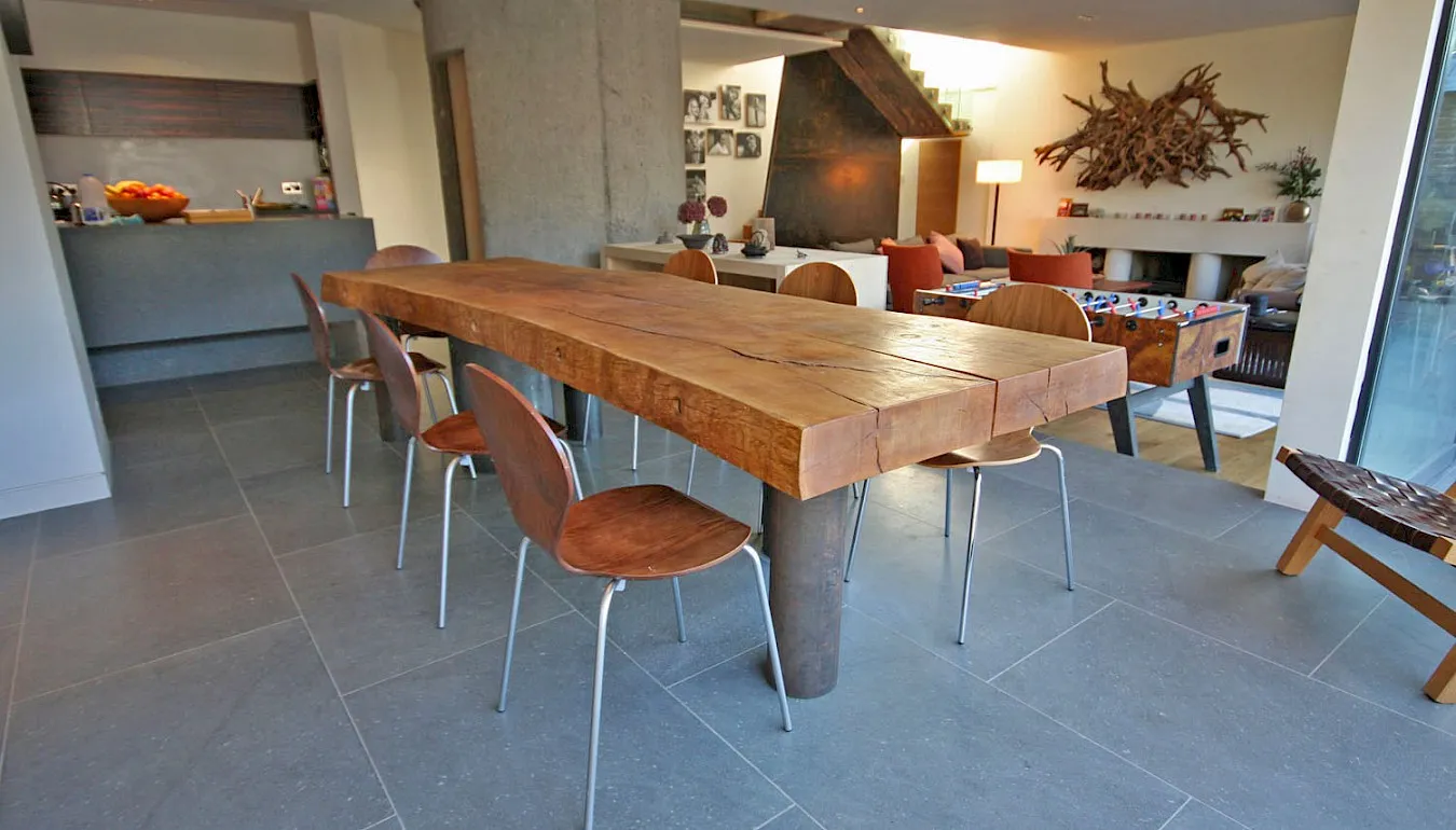 Tables & Sideboards